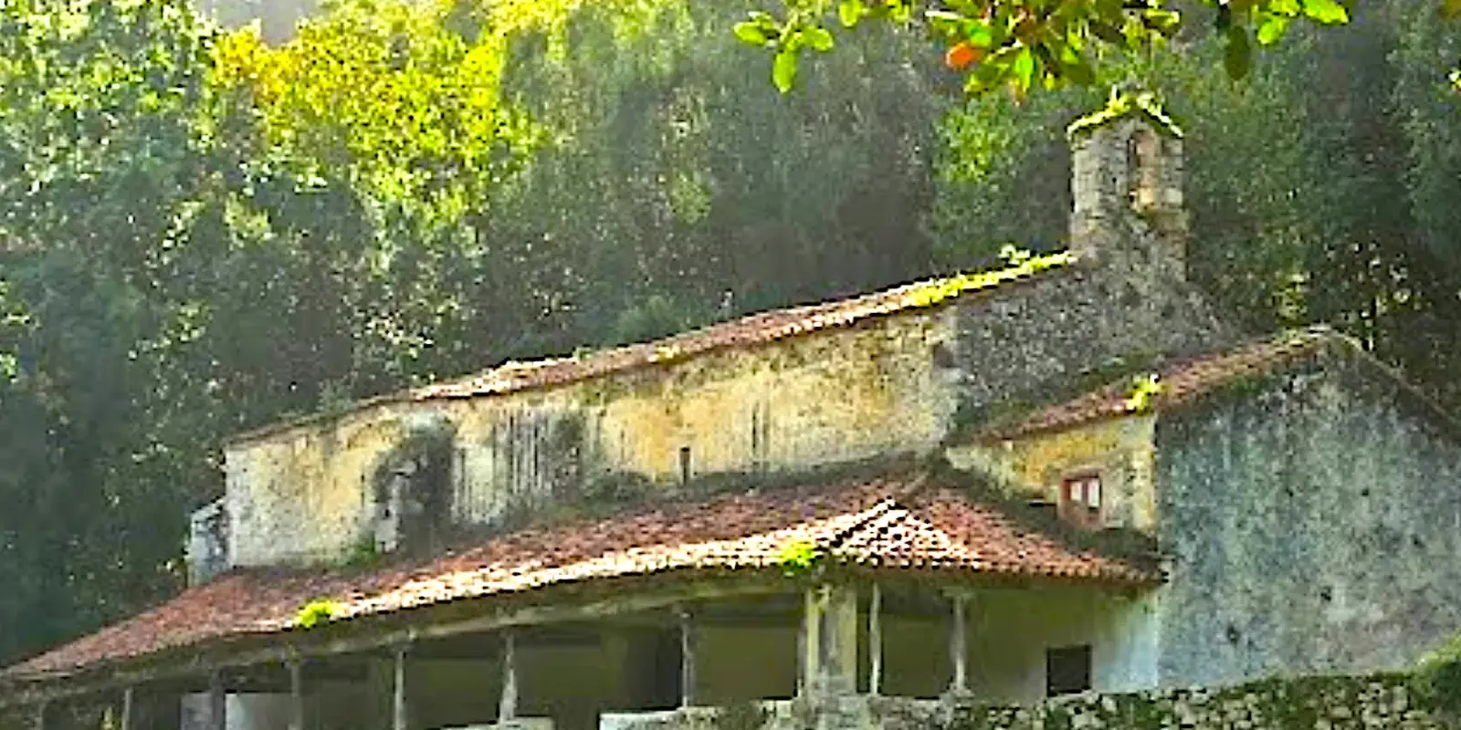 Santu Medé-Pimiango